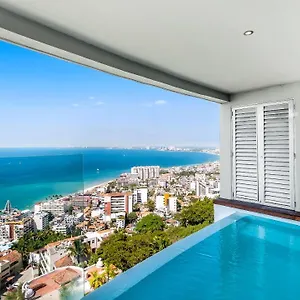  Holiday home Avalon - 801 Sky Bar Pool 3 Bedroom In Amapas